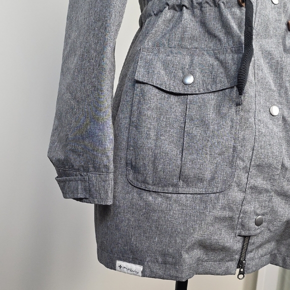 McKinley Laria Ladies Casual Jacket – Waterproof Windbreaker – Size S - Picture 5 of 13